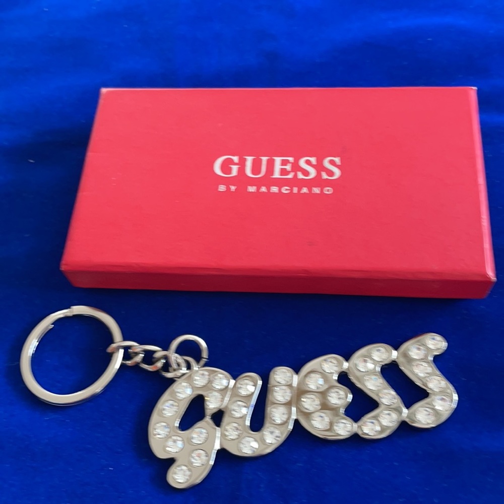 Guess Keychain. - Picture 3 of 5